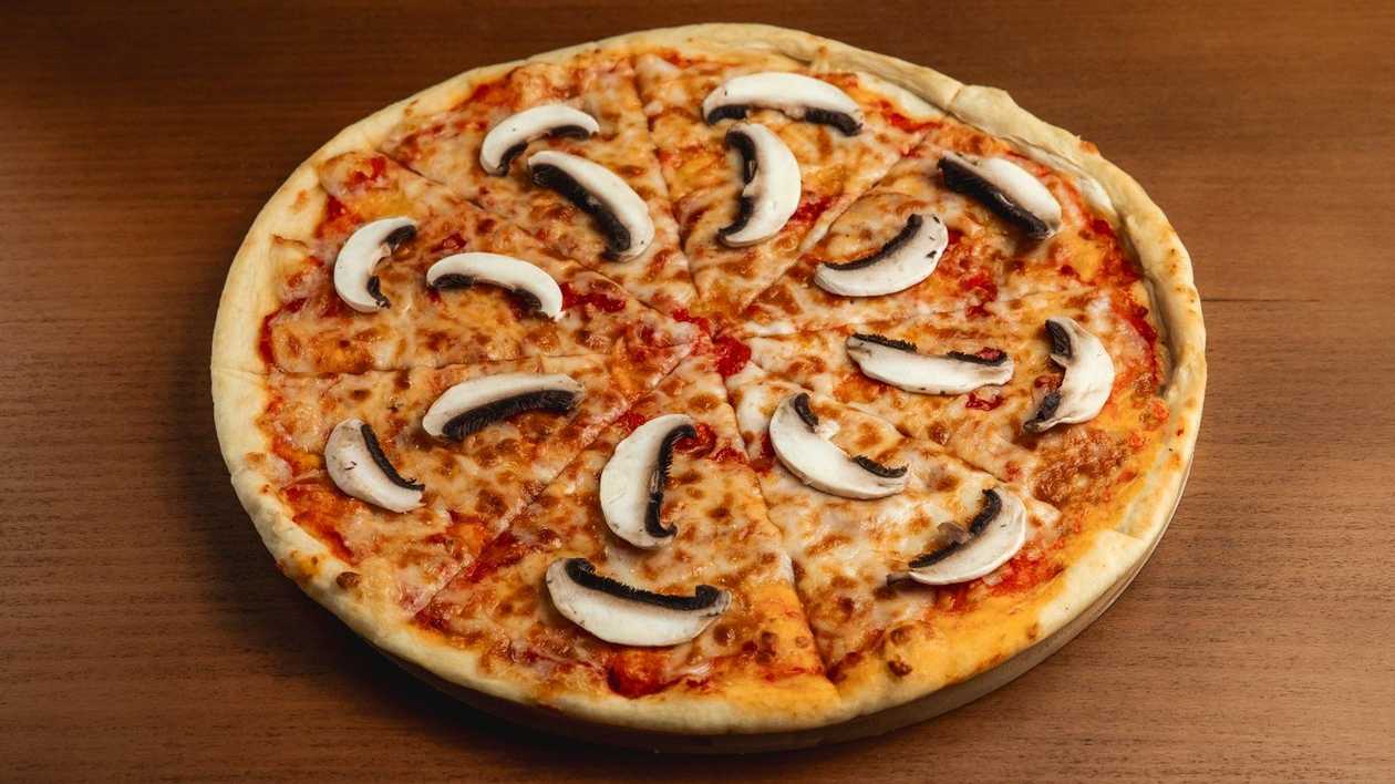 Mushroom Pizza
